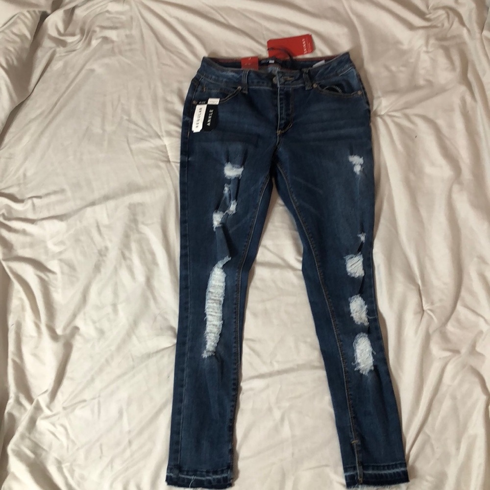 Medium/ dark riped jeans